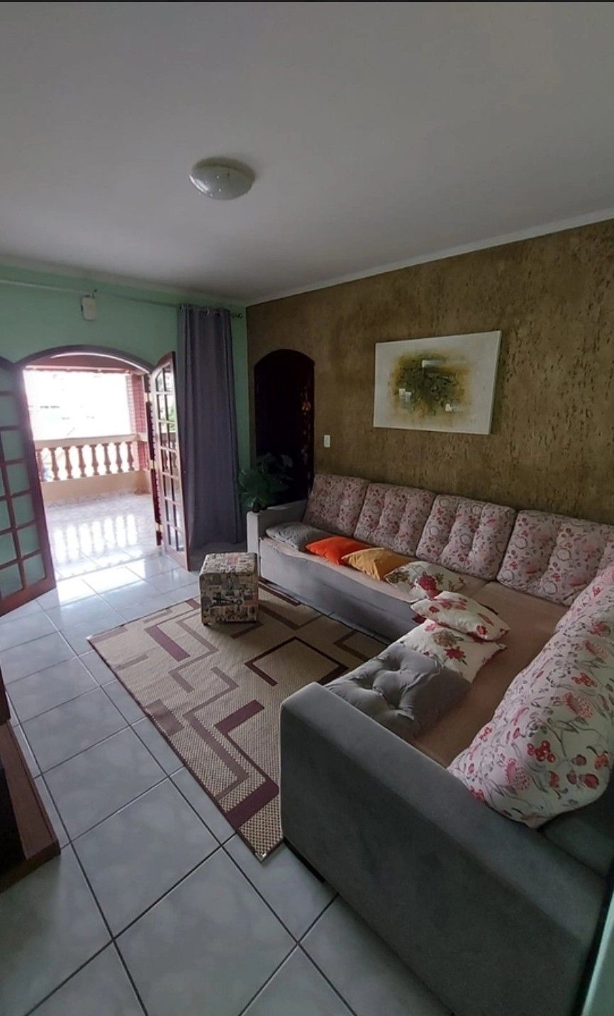 Casa à venda no Bairro Quarta Divisão, Ribeirão Pires