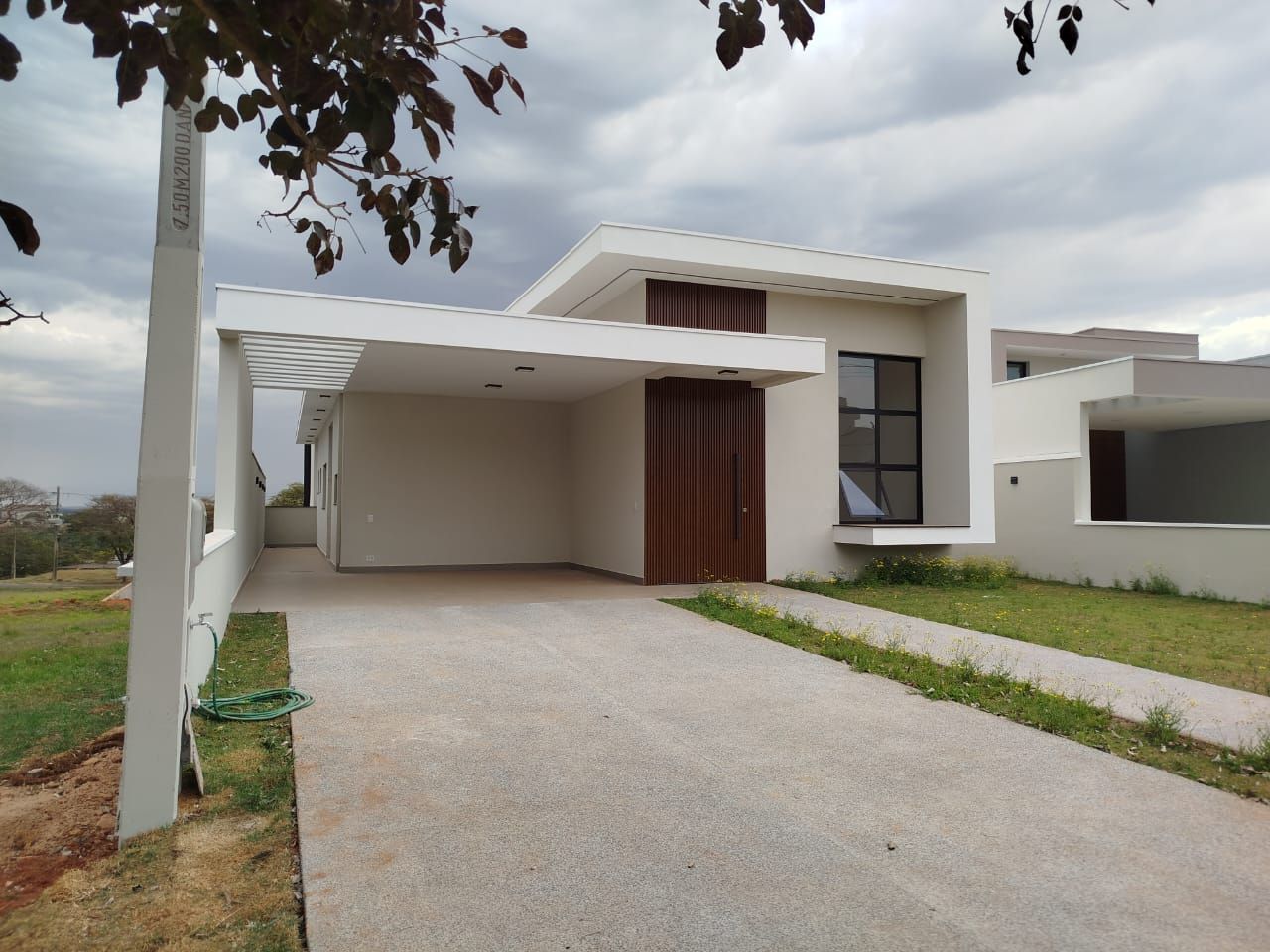 Casa térrea à venda em condomínio Residencial Solaris/ Boituva, SP