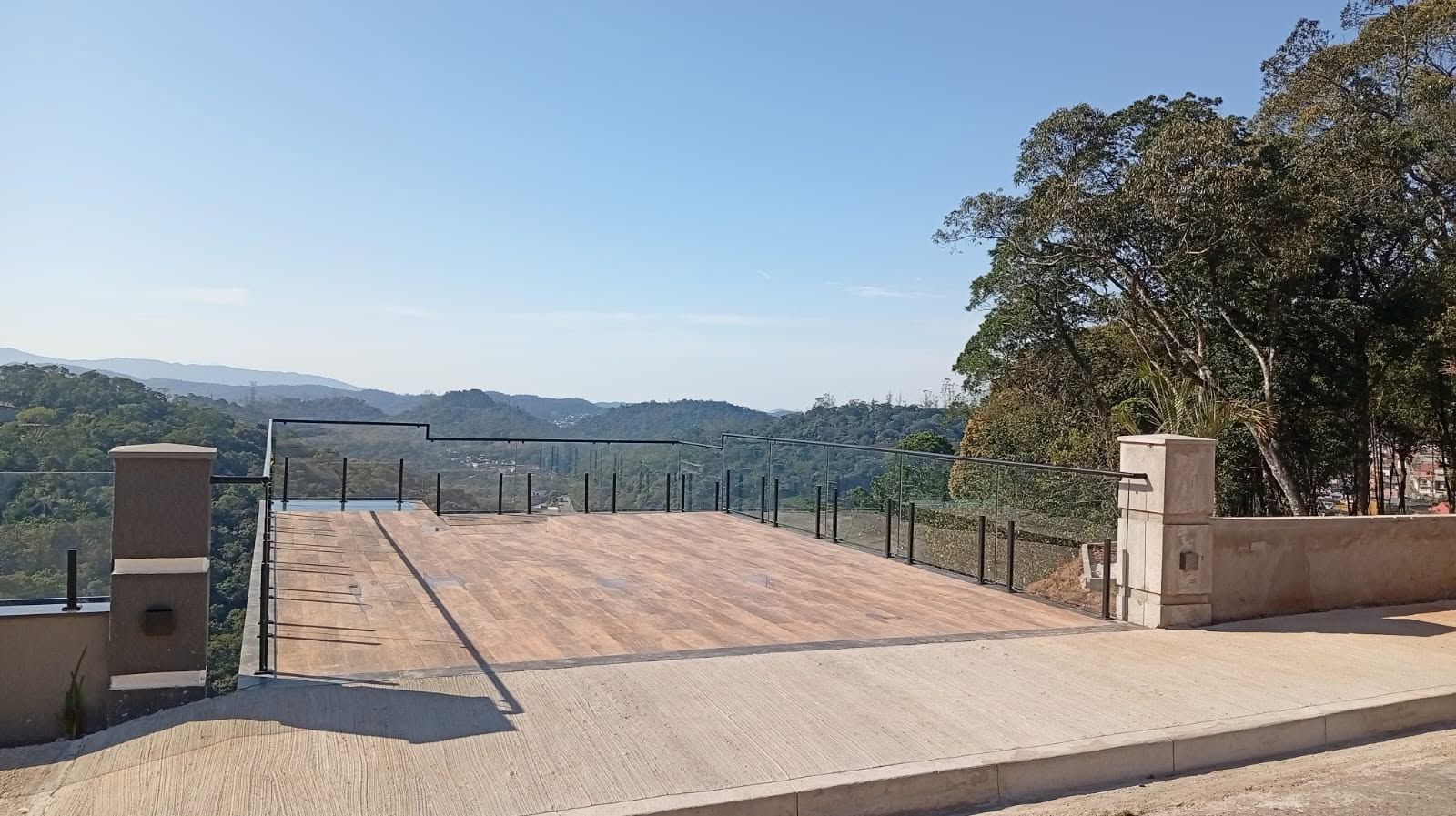 Terreno em condomínio