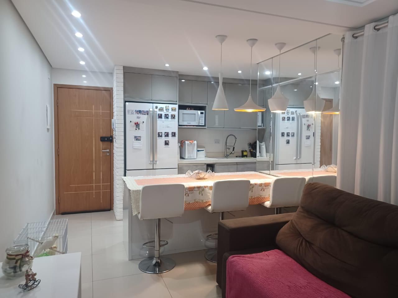 Apartamento com sacada à venda na Vila Nossa Senhora das Vitórias, Mauá