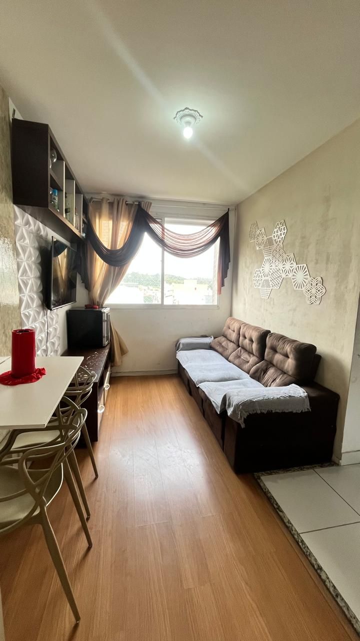 Apartamento à venda no Parque São Vicente, Mauá